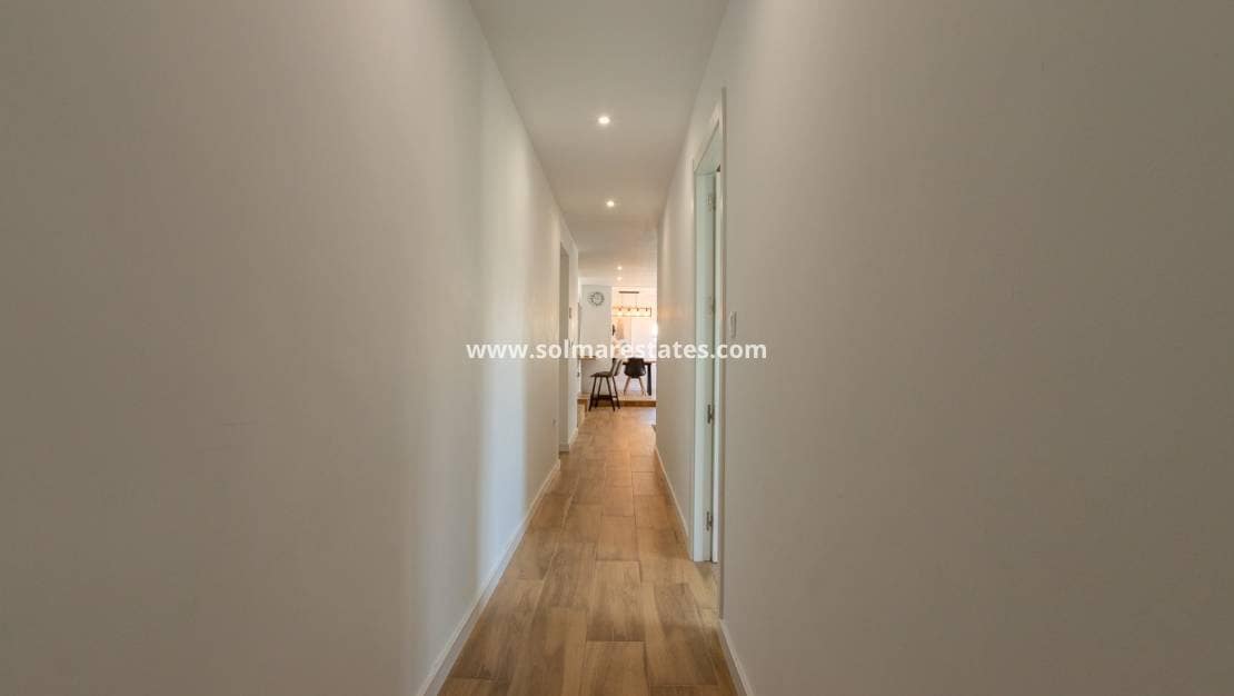 4 sypialnia Willa na sprzedaż w Los Balcones z basenem - 650 000 € (Ref: 9888639)