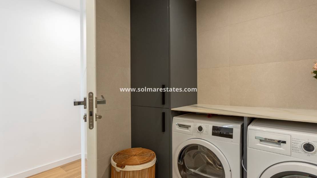 4 sypialnia Willa na sprzedaż w Los Balcones z basenem - 650 000 € (Ref: 9888639)