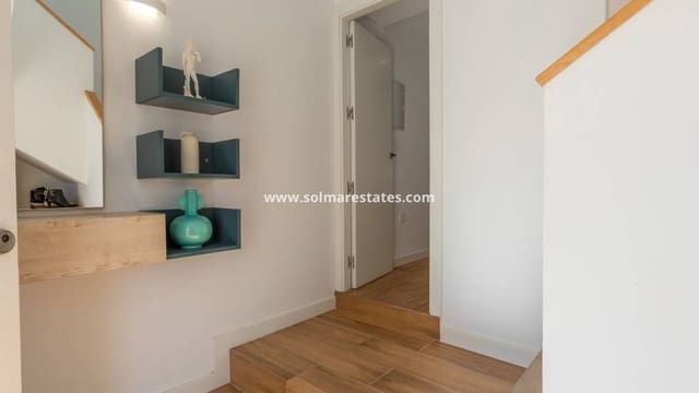 4 sypialnia Willa na sprzedaż w Los Balcones z basenem - 650 000 € (Ref: 9888639)