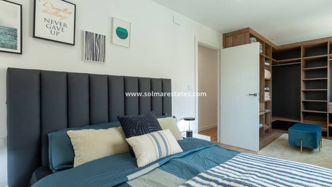 4 sypialnia Willa na sprzedaż w Los Balcones z basenem - 650 000 € (Ref: 9888639)