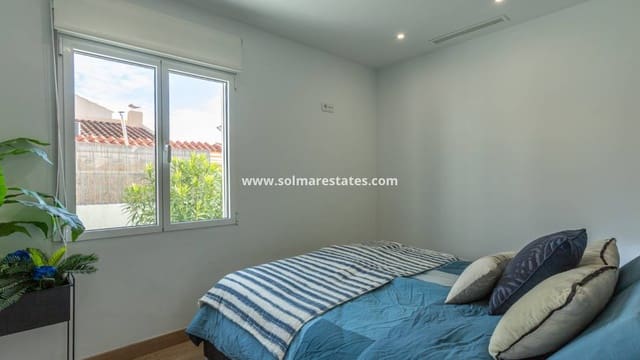4 sypialnia Willa na sprzedaż w Los Balcones z basenem - 650 000 € (Ref: 9888639)