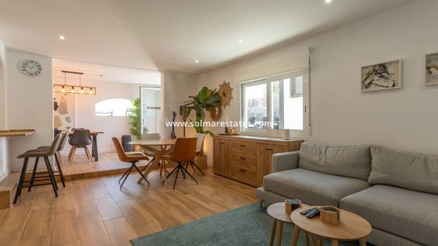4 sypialnia Willa na sprzedaż w Los Balcones z basenem - 650 000 € (Ref: 9888639)