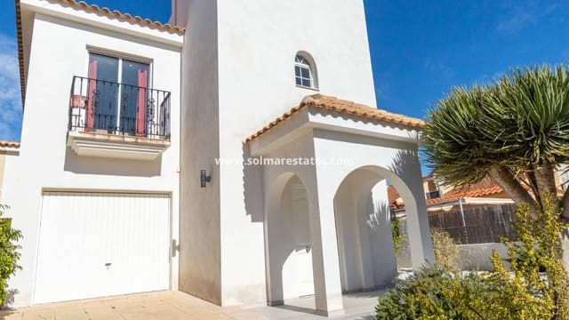 4 sypialnia Willa na sprzedaż w Los Balcones z basenem - 650 000 € (Ref: 9888639)
