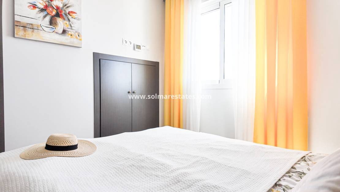 2 camera da letto Appartamento in vendita in Villamartin con piscina - 269.000 € (Rif: 9888640)