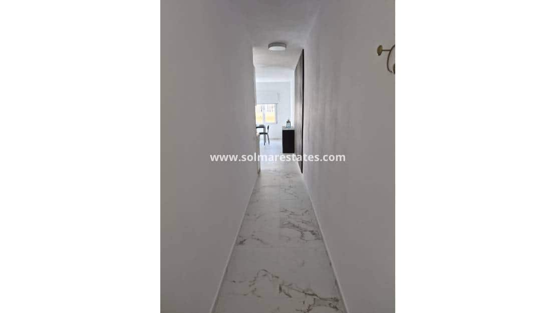 2 sypialnia Apartament na sprzedaż w Torrevieja - 190 000 € (Ref: 9888641)