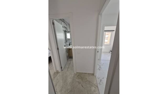 2 sypialnia Apartament na sprzedaż w Las Piscinas Naturales, Torrevieja - 190 000 € (Ref: 9888641)