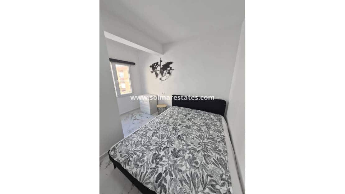 2 sypialnia Apartament na sprzedaż w Torrevieja - 190 000 € (Ref: 9888641)