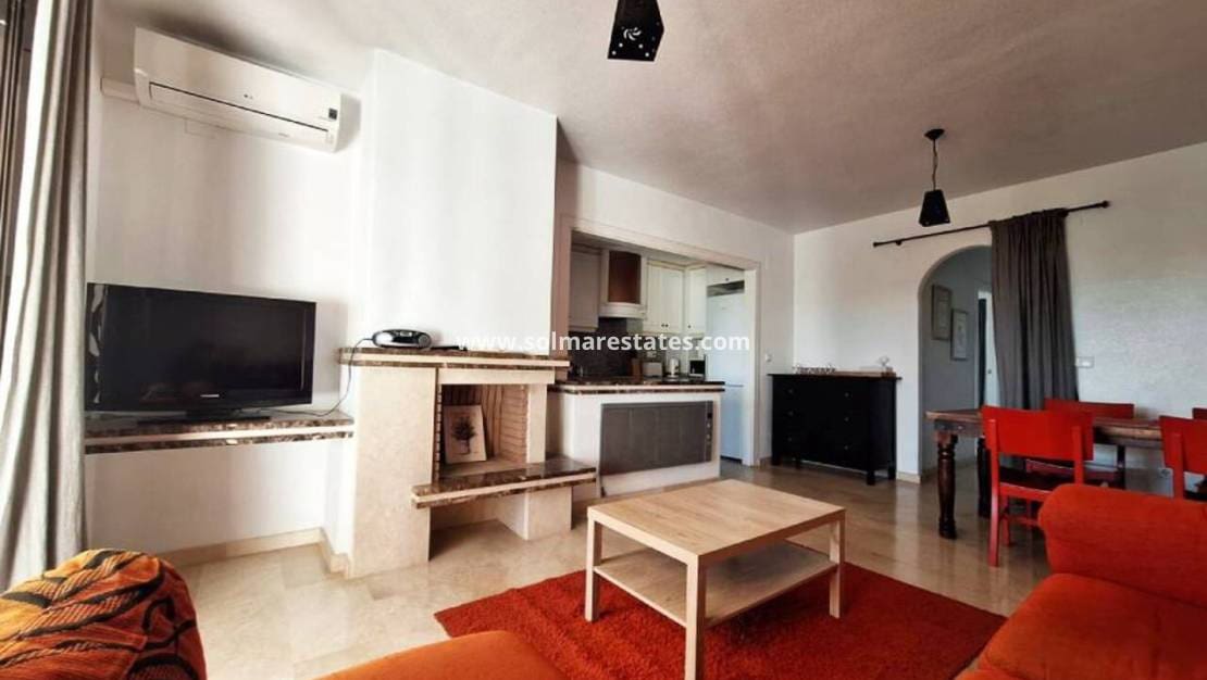 3 soveværelse Lejlighed til salg i Villamartin med swimmingpool - € 249.000 (Ref: 9889361)