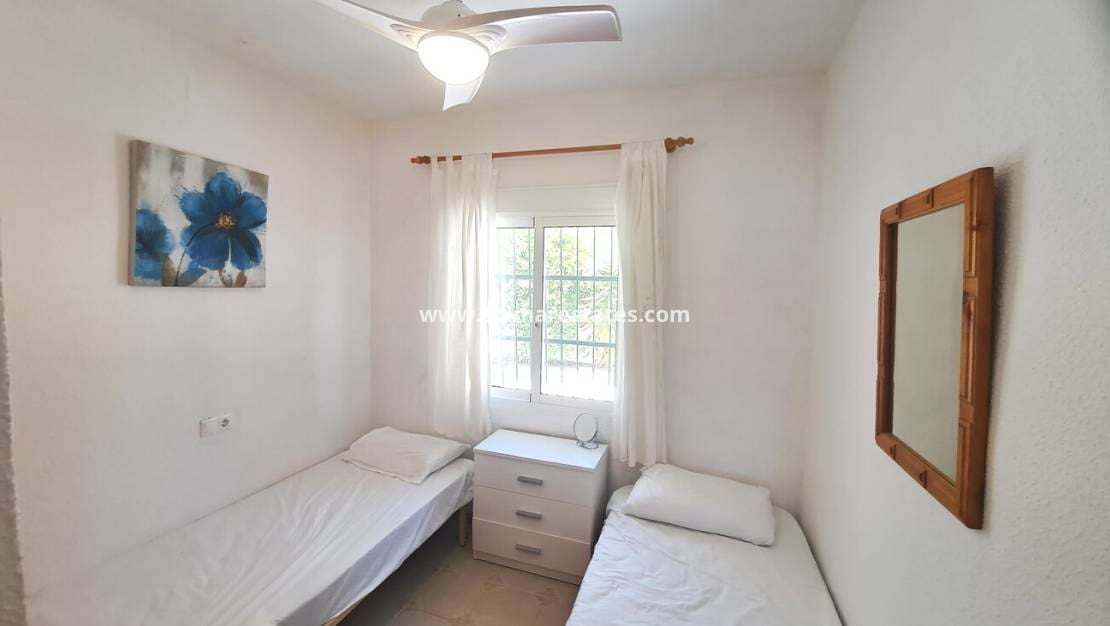 3 sovrum Villa till salu i Villamartin med pool - 350 000 € (Ref: 9889362)