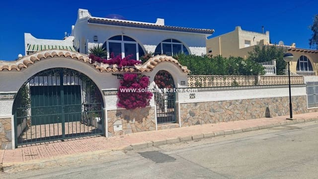 3 sovrum Villa till salu i Villamartin, Orihuela med pool - 350 000 € (Ref: 9889362)