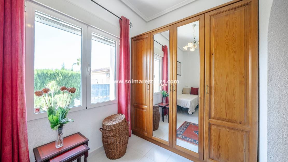 3 sypialnia Willa na sprzedaż w Ciudad Quesada z basenem - 399 000 € (Ref: 9889363)