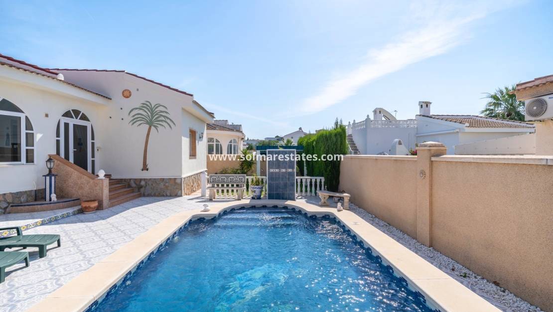 3 sypialnia Willa na sprzedaż w Ciudad Quesada z basenem - 399 000 € (Ref: 9889363)