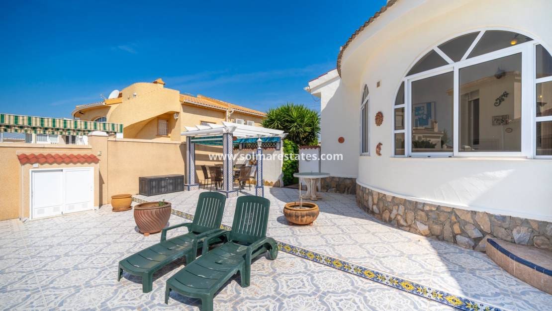 3 sypialnia Willa na sprzedaż w Ciudad Quesada z basenem - 399 000 € (Ref: 9889363)