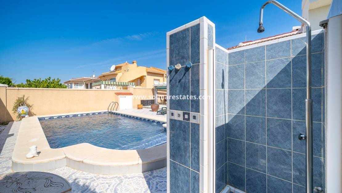 3 sypialnia Willa na sprzedaż w Ciudad Quesada z basenem - 399 000 € (Ref: 9889363)