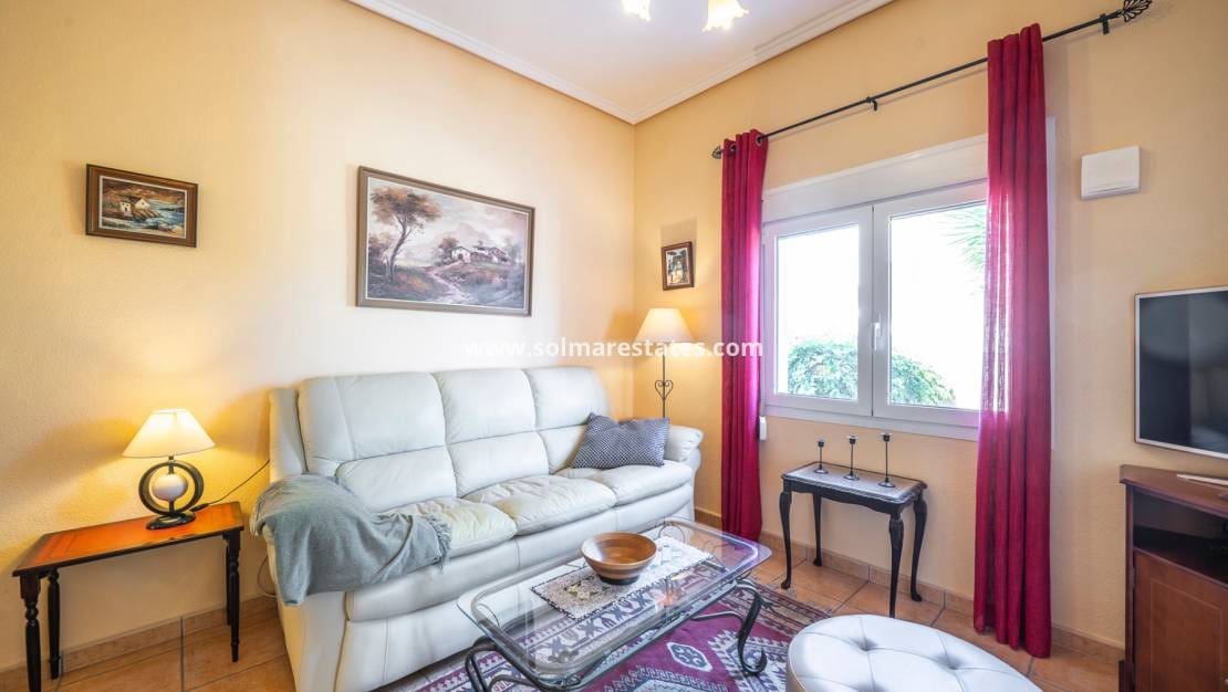 3 sypialnia Willa na sprzedaż w Ciudad Quesada z basenem - 399 000 € (Ref: 9889363)