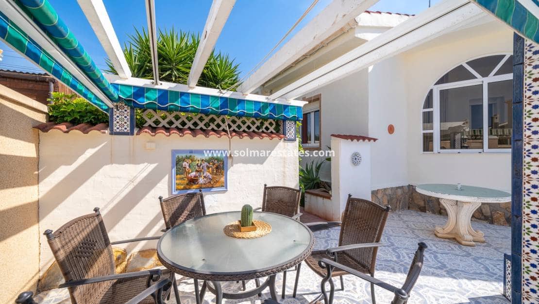 3 sypialnia Willa na sprzedaż w Ciudad Quesada z basenem - 399 000 € (Ref: 9889363)