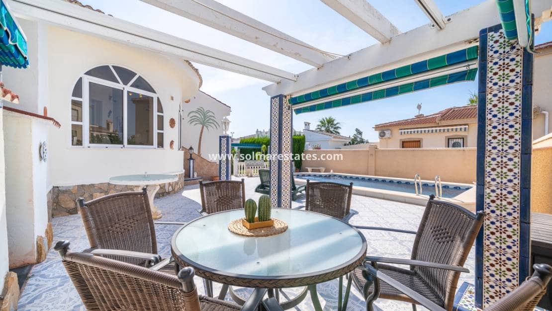 3 sypialnia Willa na sprzedaż w Ciudad Quesada z basenem - 399 000 € (Ref: 9889363)