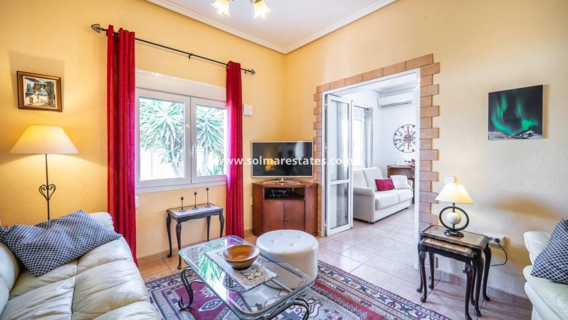 3 sypialnia Willa na sprzedaż w Ciudad Quesada z basenem - 399 000 € (Ref: 9889363)