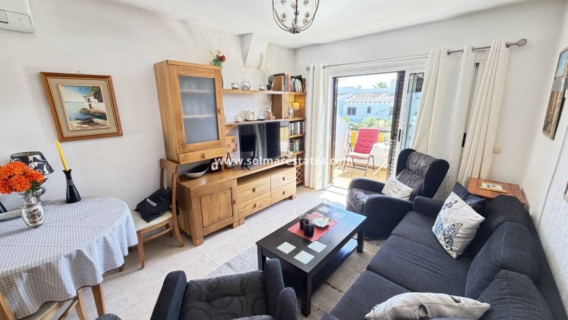 2 makuuhuone Huoneisto myytävänä paikassa Cabo Roig mukana uima-altaan - 209 000 € (Ref: 9890942)