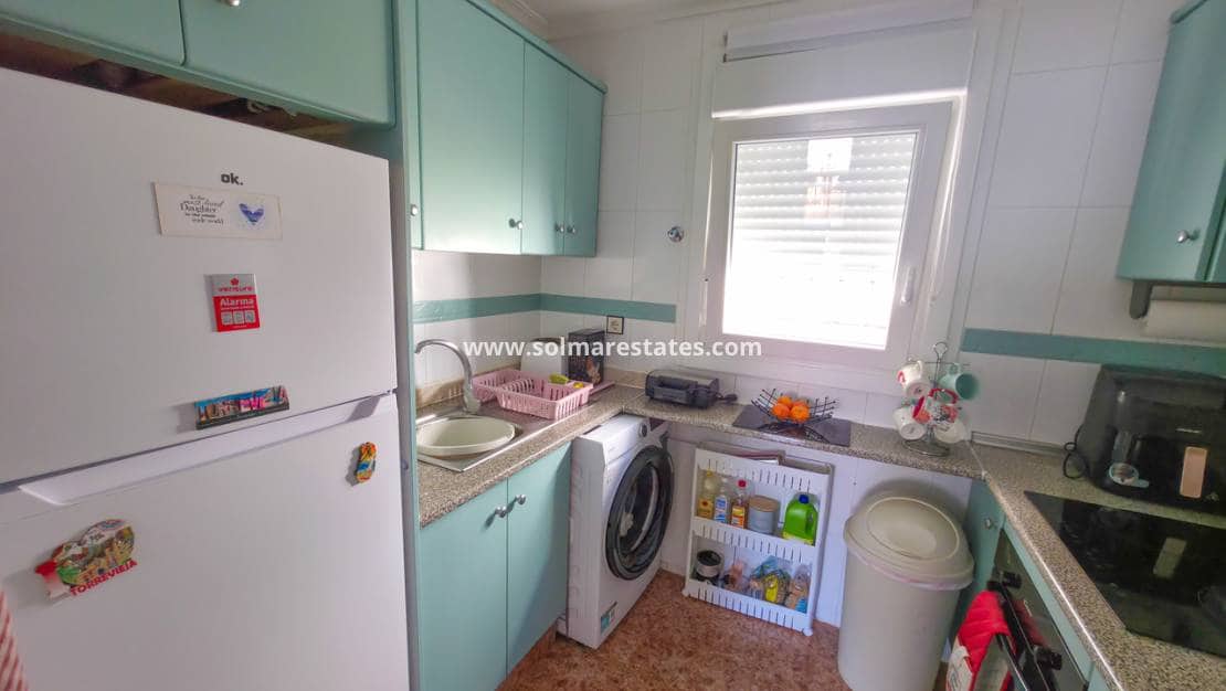 2 soverom Leilighet til salgs i Los Montesinos med svømmebasseng - € 135 000 (Ref: 9891045)