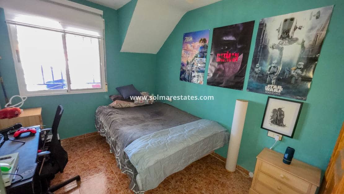 2 soverom Leilighet til salgs i Los Montesinos med svømmebasseng - € 135 000 (Ref: 9891045)