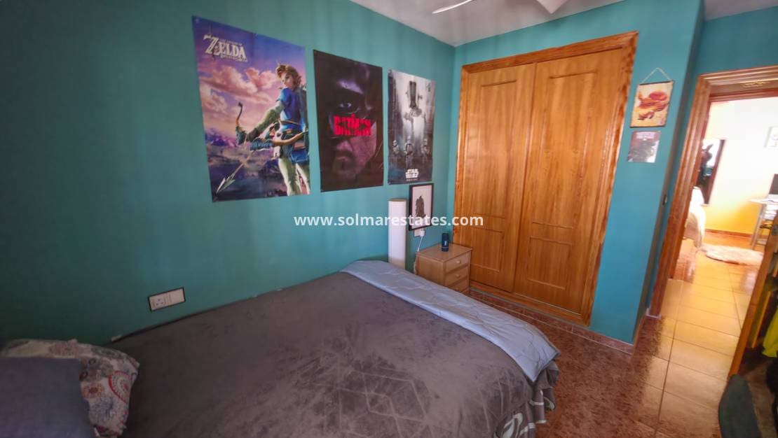 2 soverom Leilighet til salgs i Los Montesinos med svømmebasseng - € 135 000 (Ref: 9891045)