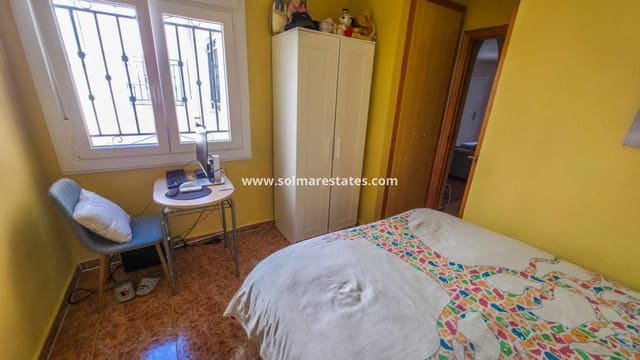 2 soveværelse Lejlighed til salg i Los Montesinos med swimmingpool - € 135.000 (Ref: 9891045)