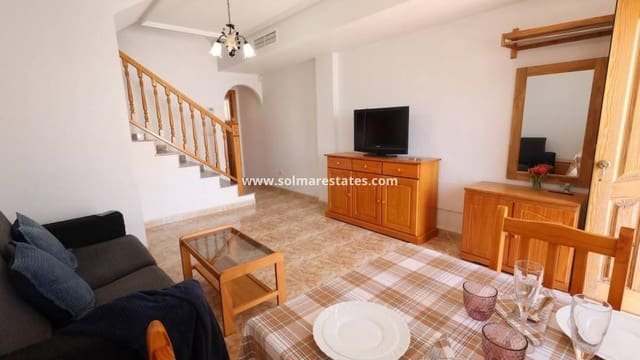 Casa de 2 habitaciones en Punta Prima, Orihuela en venta con piscina - 214.000 € (Ref: 9892955)