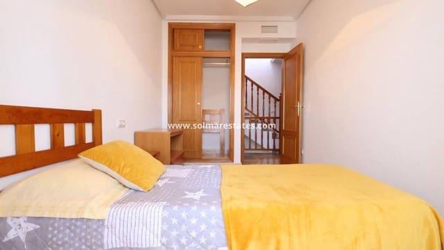 Casa de 2 habitaciones en Punta Prima, Orihuela en venta con piscina - 214.000 € (Ref: 9892955)