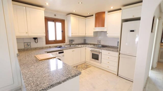 2 soverom Leilighet til salgs i Villamartin, Orihuela med svømmebasseng - € 195 000 (Ref: 9892956)