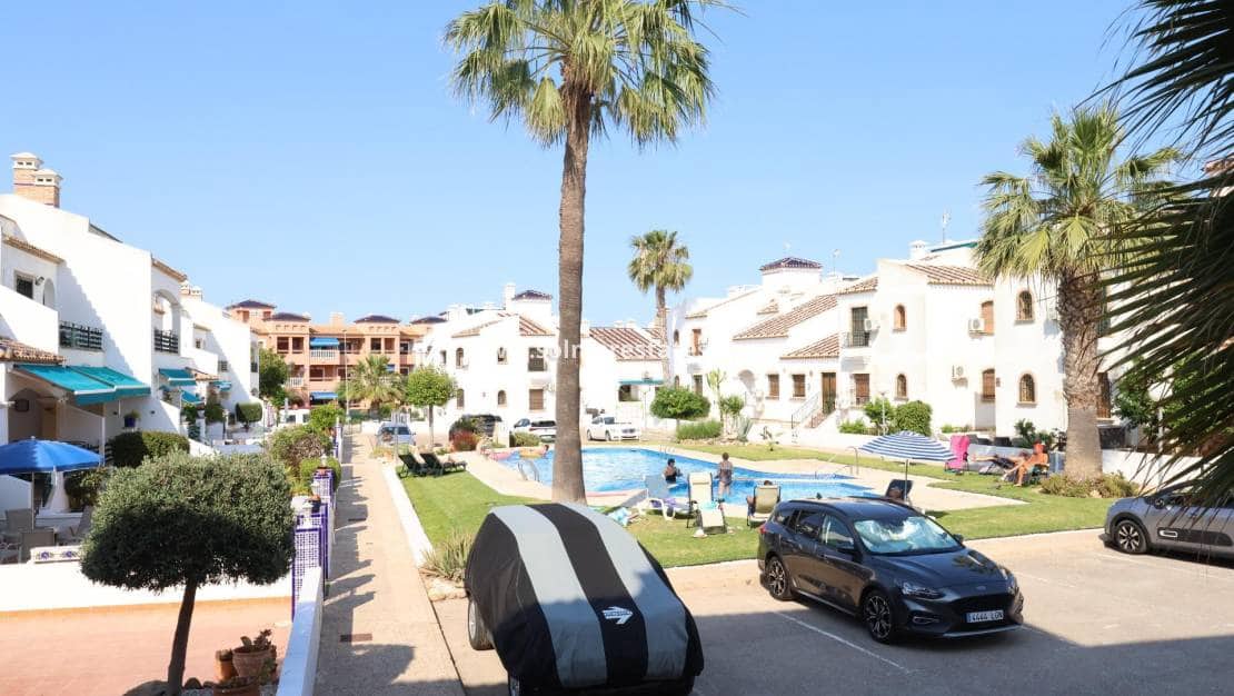 2 soverom Leilighet til salgs i Villamartin med svømmebasseng - € 195 000 (Ref: 9892956)