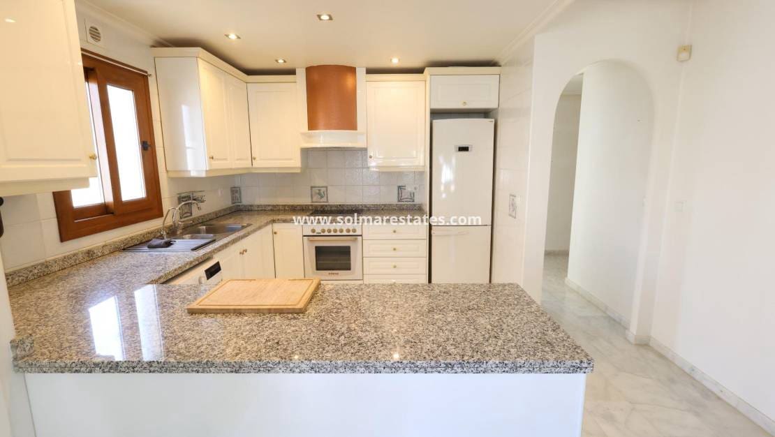 2 soverom Leilighet til salgs i Villamartin med svømmebasseng - € 195 000 (Ref: 9892956)