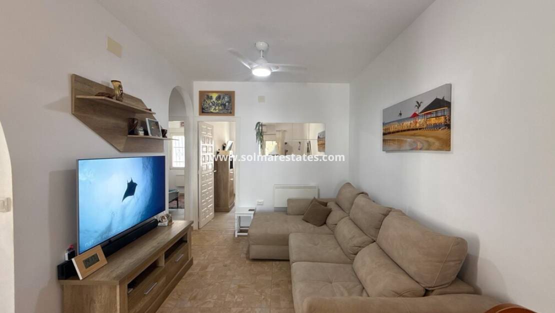 2 bedroom Bungalow for sale in Villamartin - € 209,950 (Ref: 9895139)