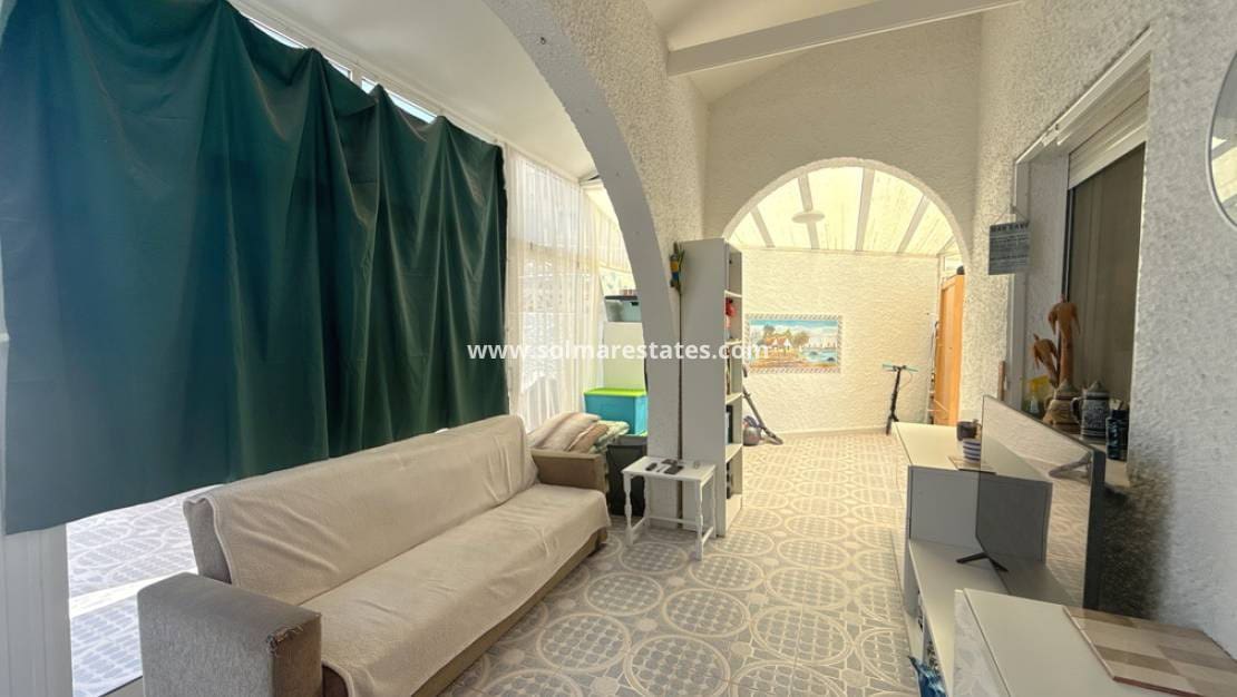 2 bedroom Bungalow for sale in Villamartin - € 209,950 (Ref: 9895139)