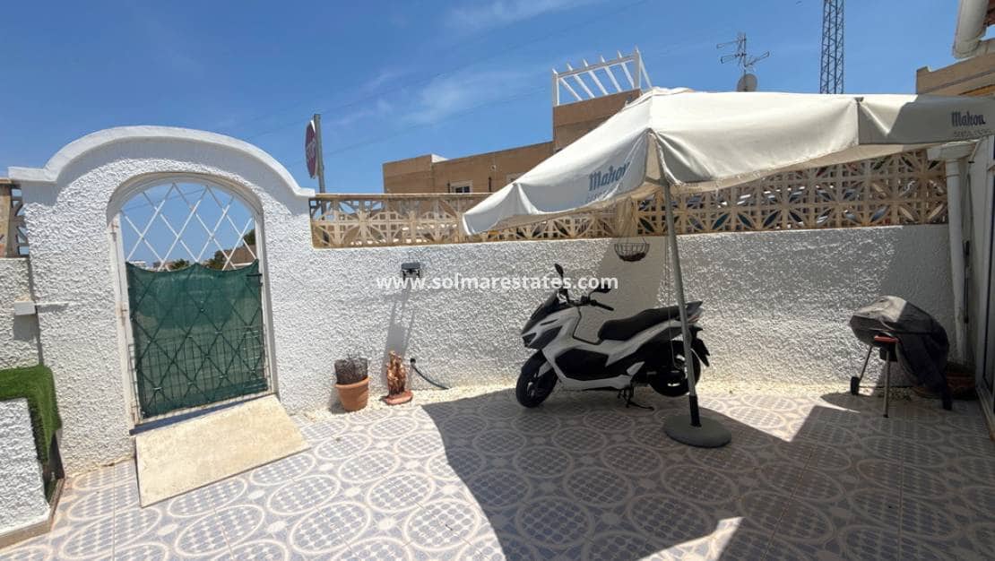 2 bedroom Bungalow for sale in Villamartin - € 209,950 (Ref: 9895139)