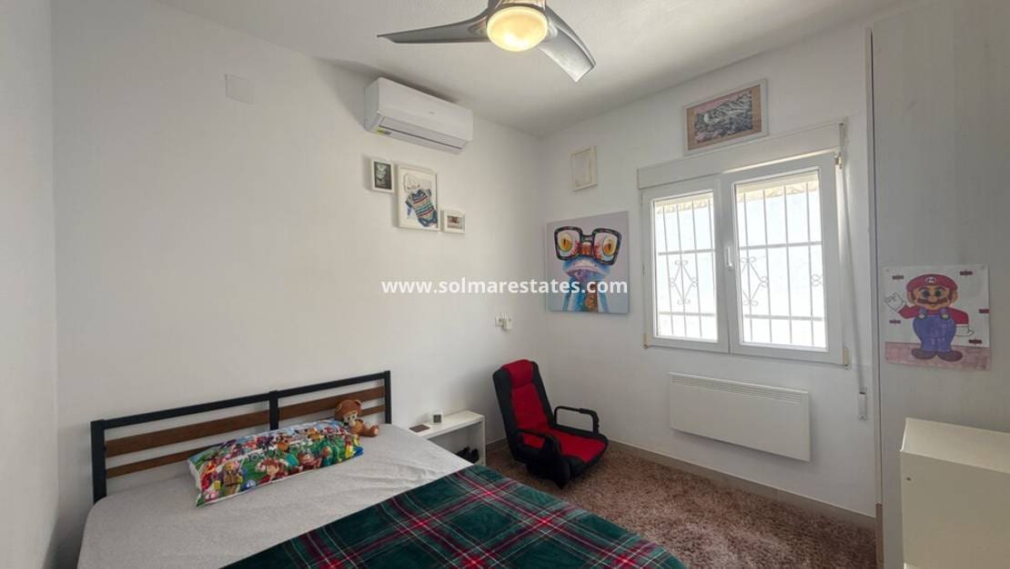2 bedroom Bungalow for sale in Villamartin - € 209,950 (Ref: 9895139)
