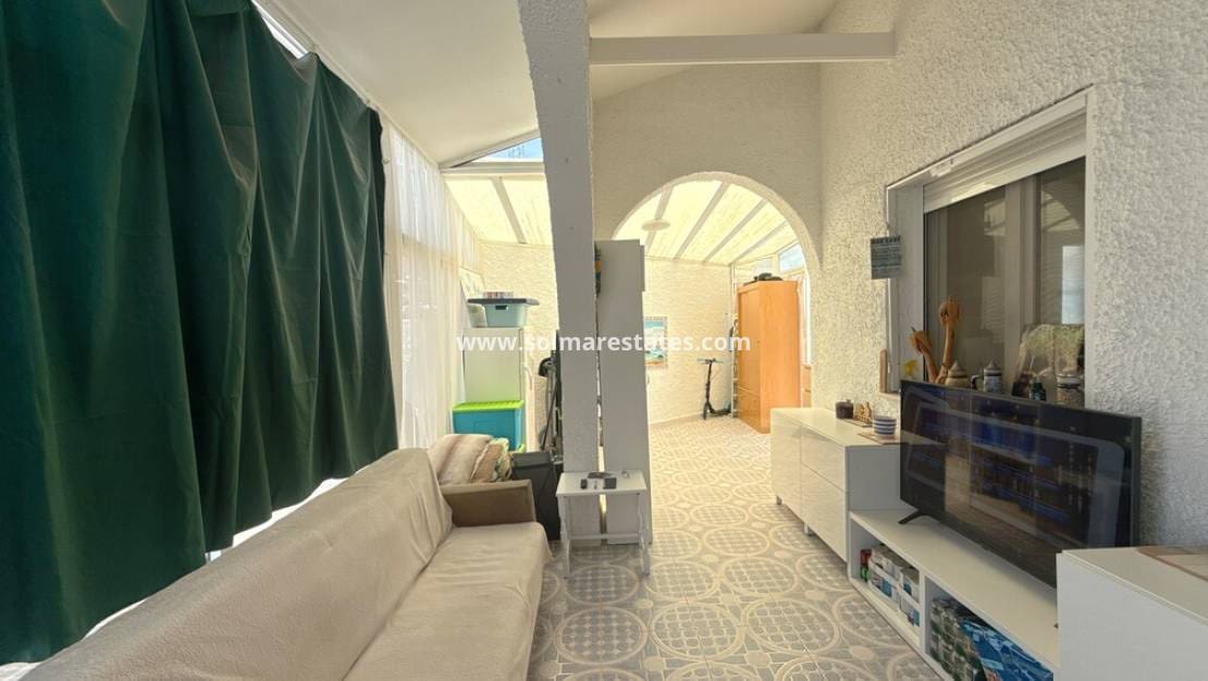 2 bedroom Bungalow for sale in Villamartin - € 209,950 (Ref: 9895139)