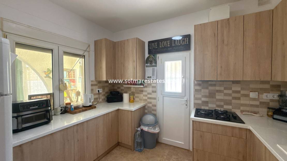 2 bedroom Bungalow for sale in Villamartin - € 209,950 (Ref: 9895139)