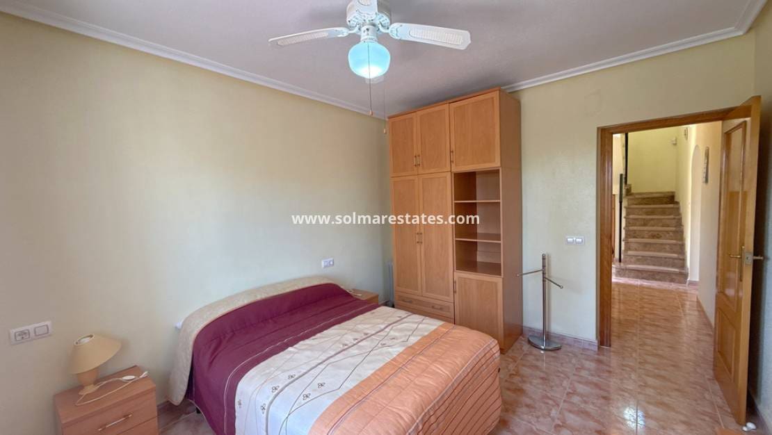 3 Zimmer Villa zu verkaufen in Cabo Roig mit Pool - 349.950 € (Ref: 9895140)