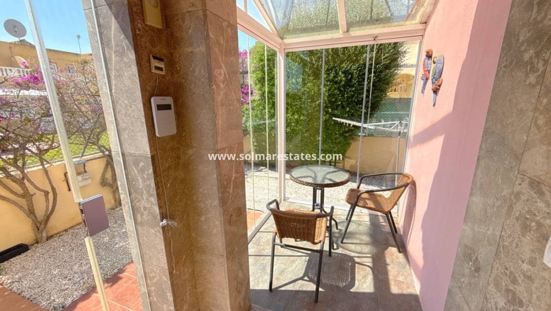 3 Zimmer Villa zu verkaufen in Cabo Roig mit Pool - 349.950 € (Ref: 9895140)