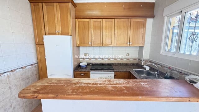 3 makuuhuone Paritalo myytävänä paikassa Playa Flamenca, Orihuela mukana uima-altaan - 195 000 € (Ref: 9895142)