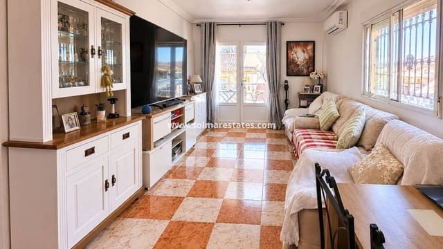 2 slaapkamer Appartement te koop in Cabo Roig, Orihuela met zwembad - € 164.995 (Ref: 9895267)