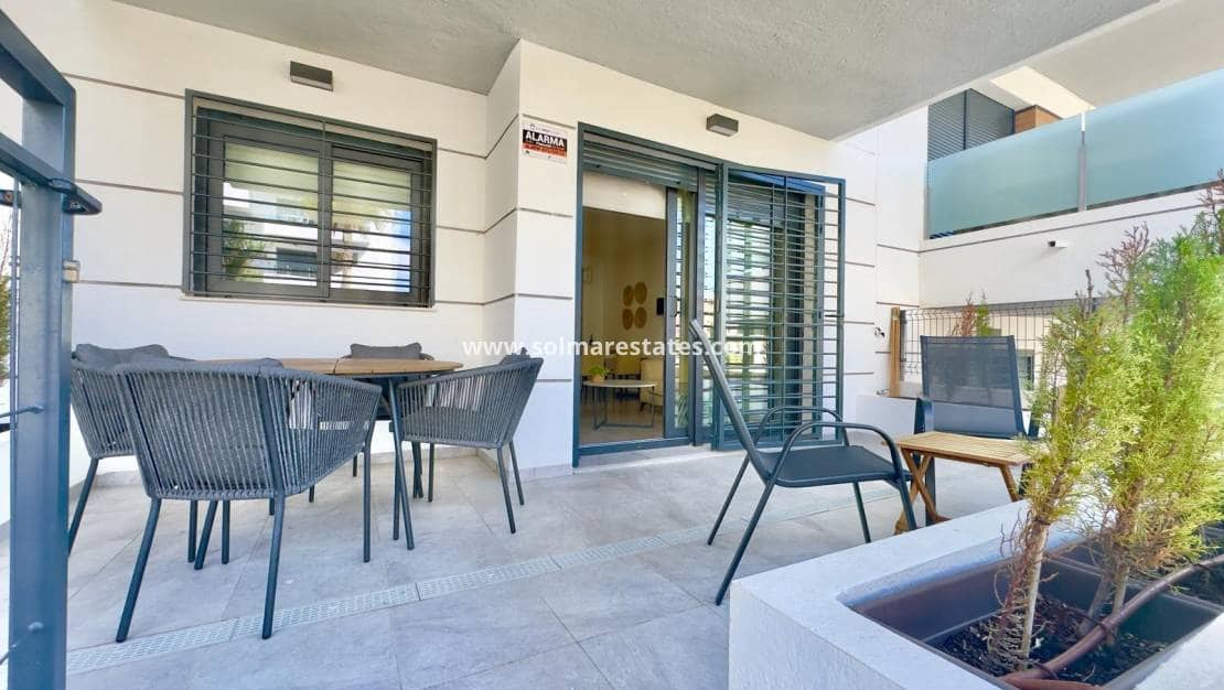 2 soveværelse Lejlighed til salg i Villamartin med swimmingpool - € 237.000 (Ref: 9897396)