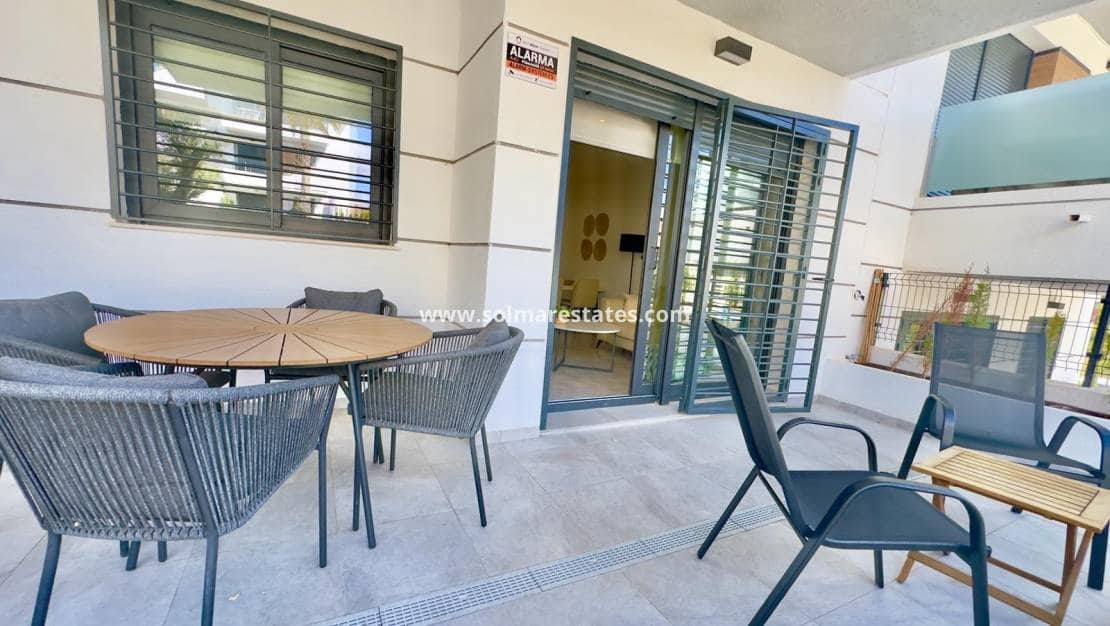 2 soveværelse Lejlighed til salg i Villamartin med swimmingpool - € 237.000 (Ref: 9897396)