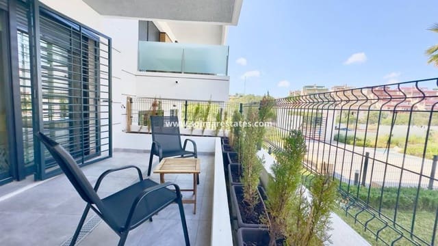 2 soveværelse Lejlighed til salg i Villamartin, Orihuela med swimmingpool - € 237.000 (Ref: 9897396)