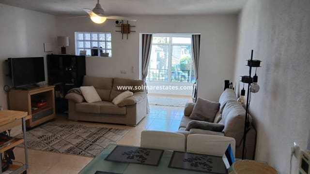 2 slaapkamer Huis te koop in Villamartin, Orihuela met zwembad - € 219.995 (Ref: 9897397)