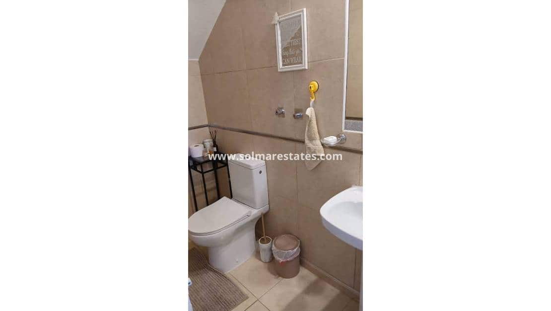 2 slaapkamer Huis te koop in Villamartin met zwembad - € 219.995 (Ref: 9897397)