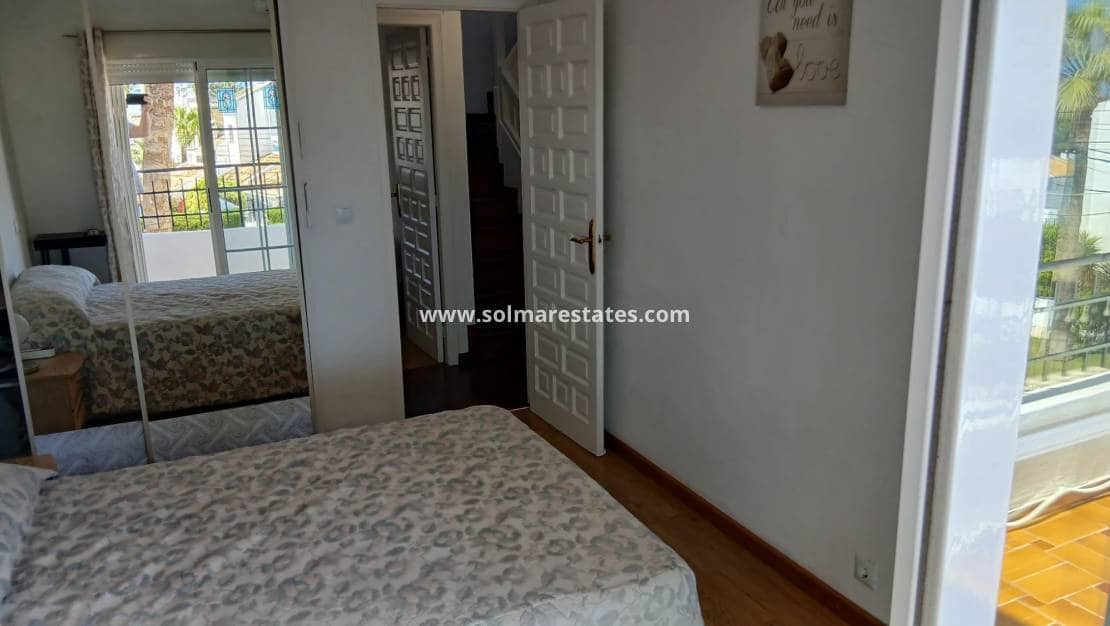 2 slaapkamer Huis te koop in Villamartin met zwembad - € 219.995 (Ref: 9897397)