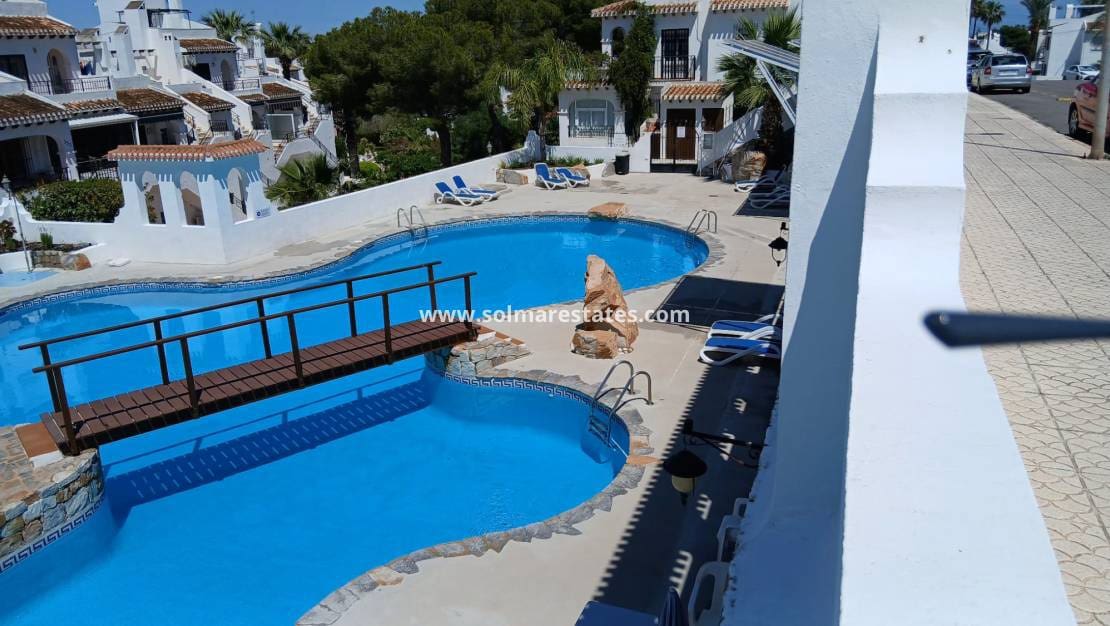 2 slaapkamer Huis te koop in Villamartin met zwembad - € 219.995 (Ref: 9897397)