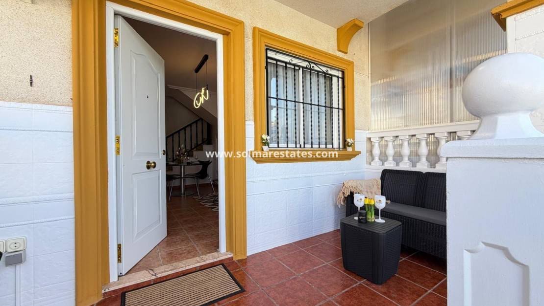 3 camera da letto Casa in vendita in Orihuela Costa con piscina - 235.000 € (Rif: 9897398)